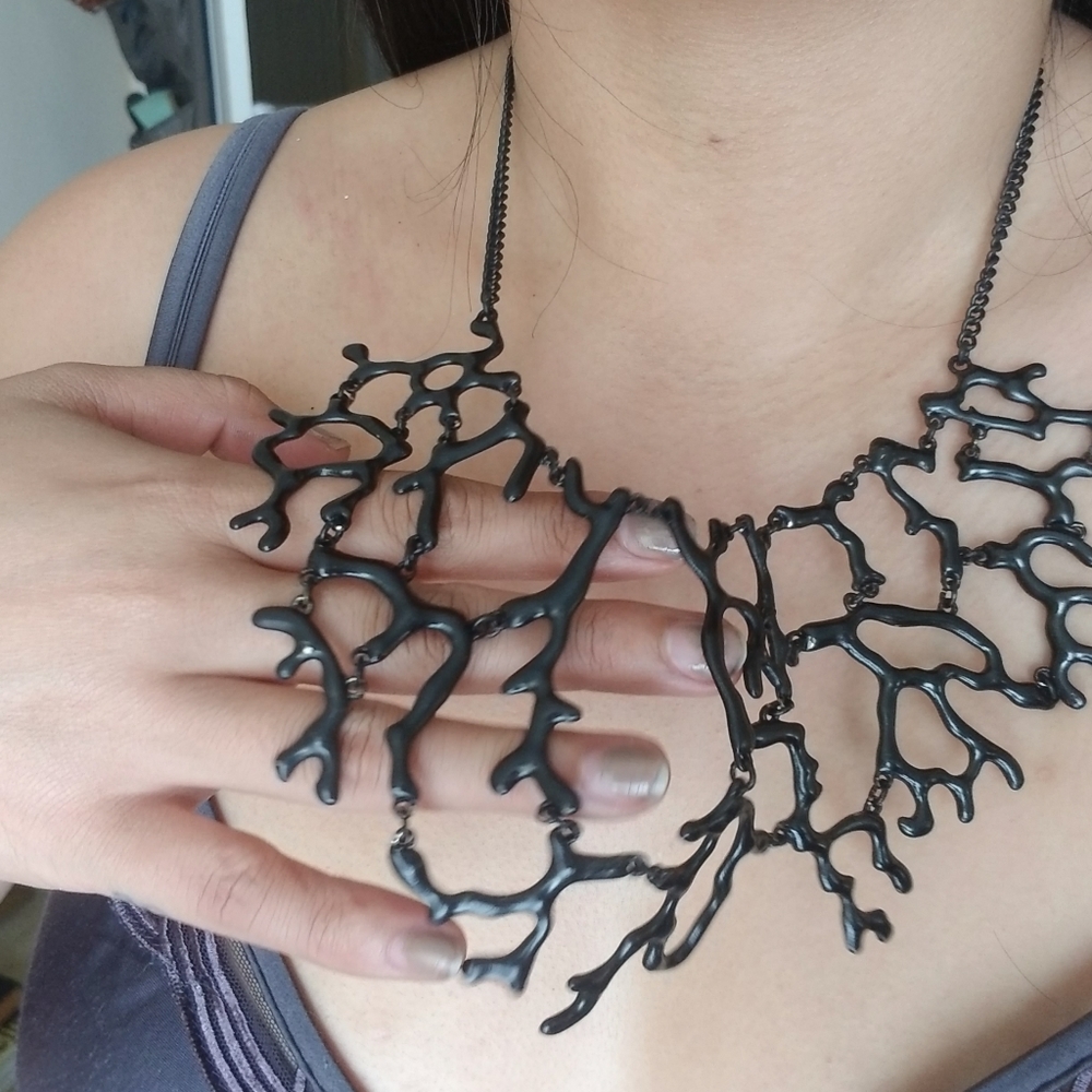 🖤 Ornate Black Necklace